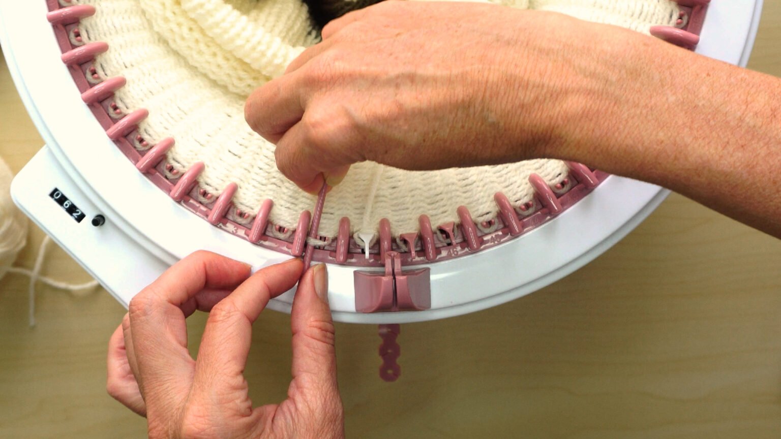 Sentro Knitting Machine Instructions And PDF Tutorial - Sentro Knitting ...