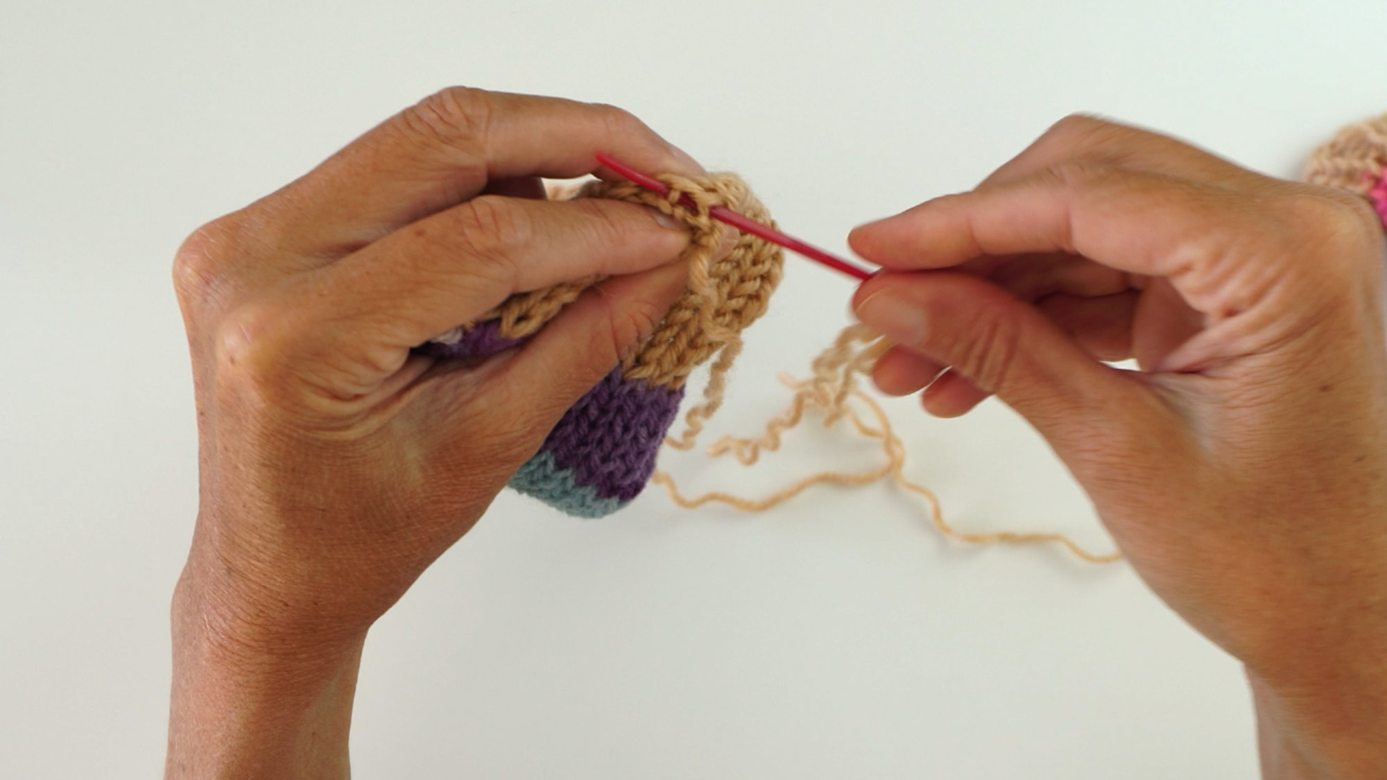 How To Make Socks On A Sentro 22 Knitting Machine