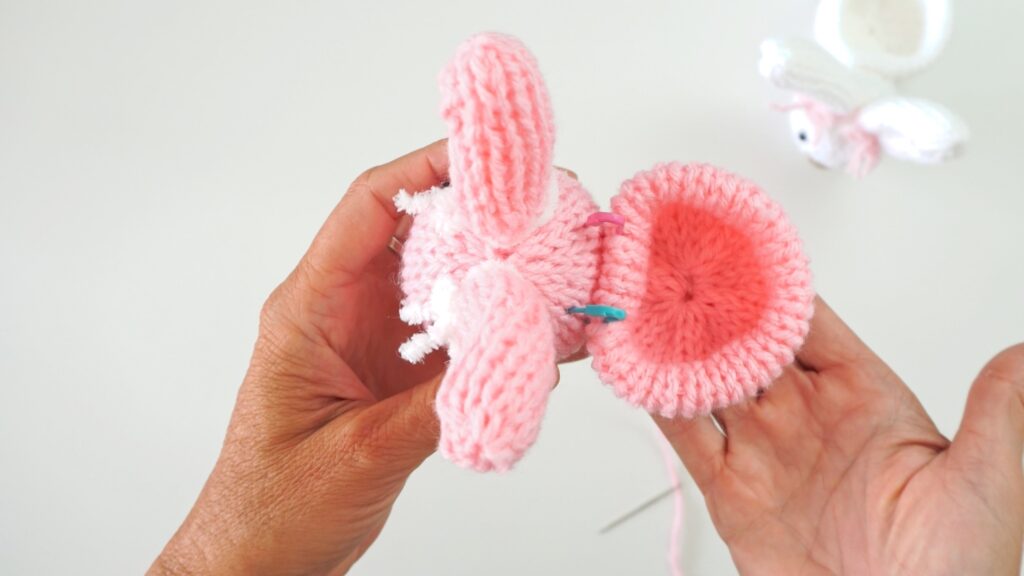 Easter Bunny with Basket Sentro 22