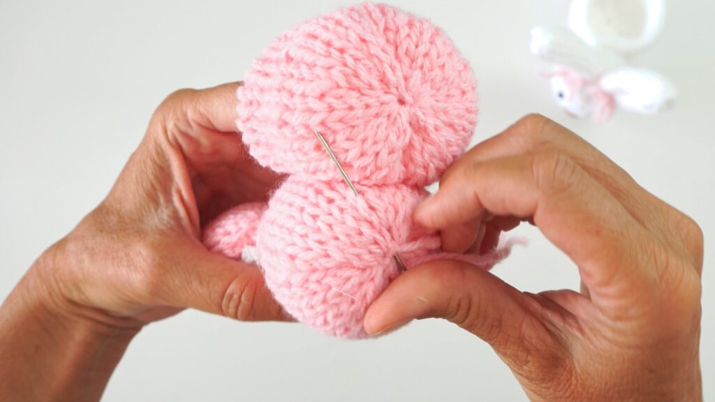 Easter Bunny with Basket Sentro 22