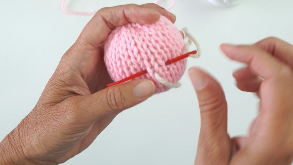 Easter Bunny with Basket Sentro 22