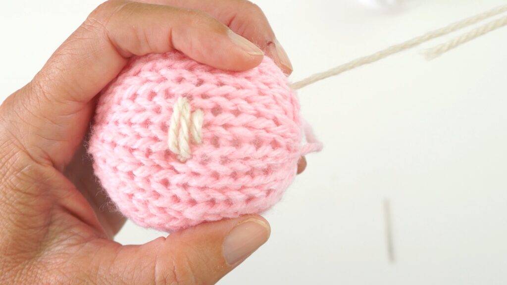 Easter Bunny with Basket Sentro 22