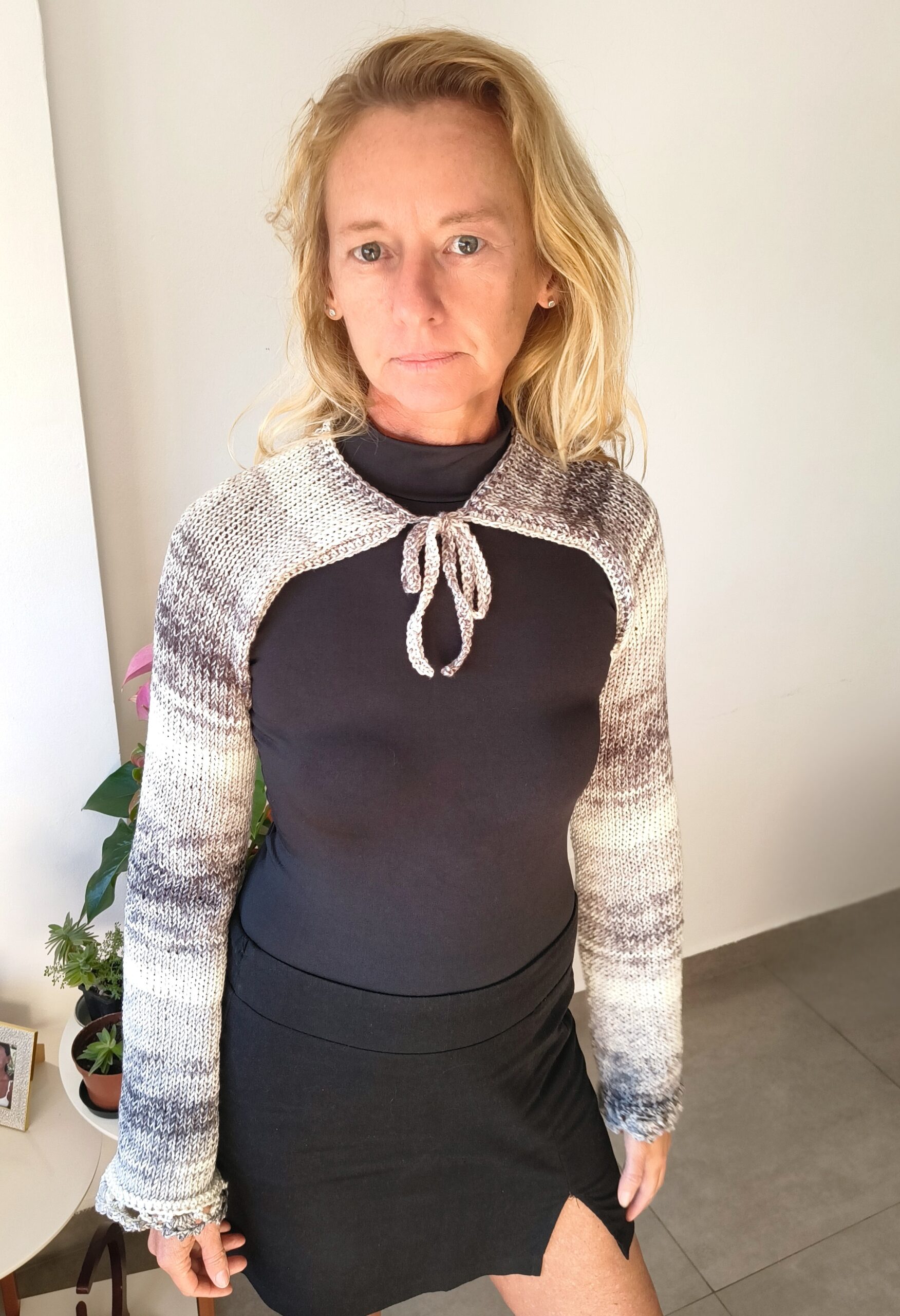 Shrug Bolero knitting pattern for Sentro or Addi